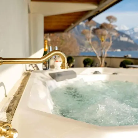 Nido Sull'aqua With Whirlpool *